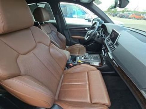 Used 2019 Audi Q5 2.0T Premium Plus w/ Premium Plus Package AWD/4WD image 13