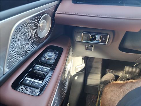 New 2026 Lincoln Nautilus Reserve image 33