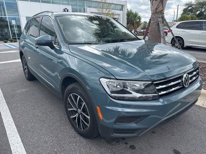 Used 2021 Volkswagen Tiguan SE w/ Panoramic Sunroof Package