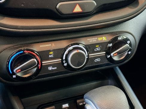 Certified 2024 Kia Soul LX FWD image 15