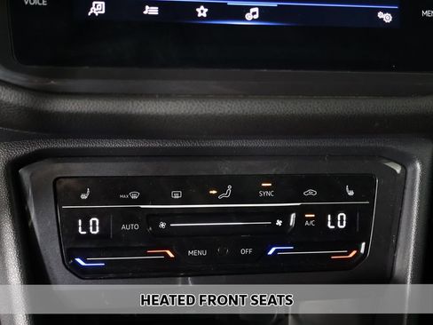 Used 2024 Volkswagen Tiguan SE w/ Panoramic Sunroof Package AWD/4WD image 7