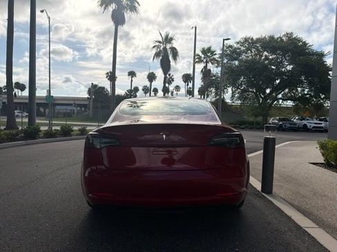 Used 2018 Tesla Model 3 Mid Range RWD image 4
