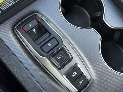 Used 2025 Honda Passport EX-L image 16