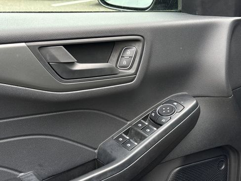 Used 2025 Ford Escape Active AWD/4WD image 21