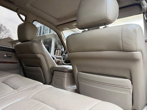 Used 2002 Lexus LX 470 4WD image 43