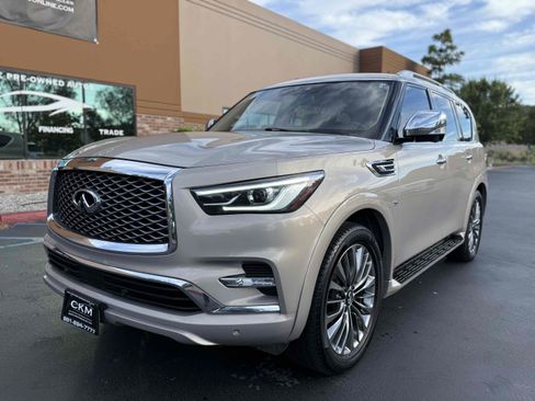 Used 2019 INFINITI QX80 Luxe w/ 22" Wheel Package AWD/4WD image 18