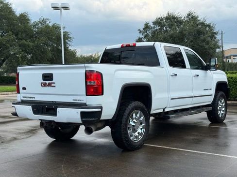 Used 2016 GMC Sierra 2500 Denali w/ Duramax Plus Package image 5