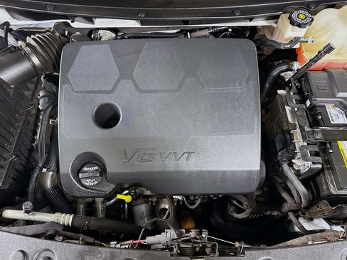 Used 2024 Buick Enclave Premium AWD/4WD image 39