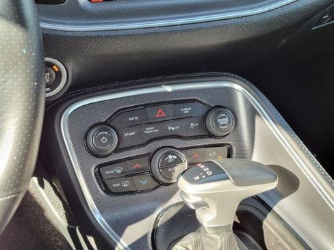 Used 2018 Dodge Challenger GT w/ GT Interior Package AWD/4WD image 17