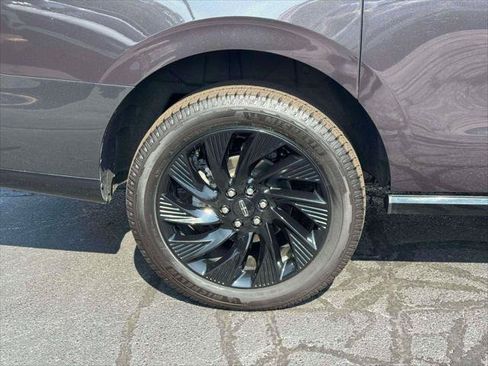 Used 2026 Lincoln Navigator L Reserve w/ Jet Appearance Package AWD/4WD image 10