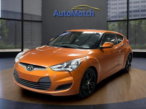 Used 2012 Hyundai Veloster FWD image 3