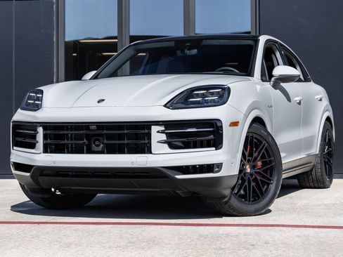New 2026 Porsche Cayenne S image 1