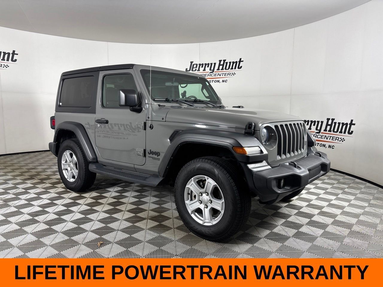 Used 2021 Jeep Wrangler Sport AWD/4WD image 4
