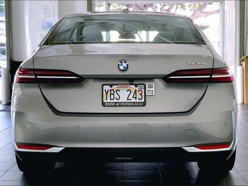 Used 2026 BMW 530i w/ Premium Package RWD image 4