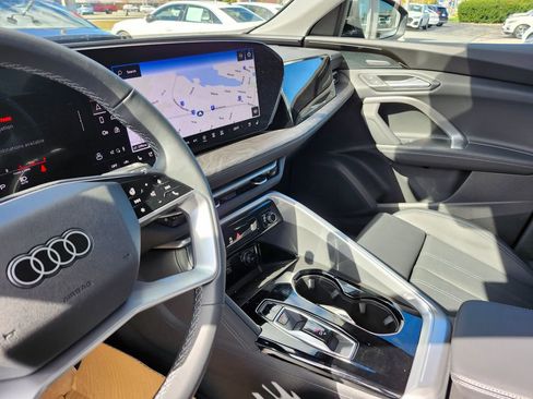New 2025 Audi Q5 Premium Plus image 11