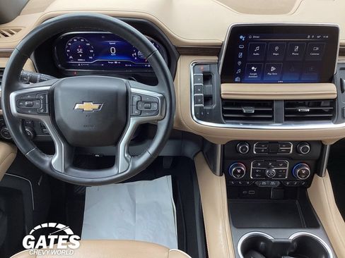 Used 2024 Chevrolet Tahoe Premier w/ Premium Package AWD/4WD image 19