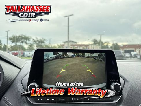 Used 2022 Nissan Sentra SV FWD image 22
