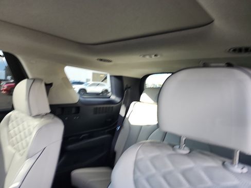 Used 2022 Hyundai Palisade Limited FWD image 14
