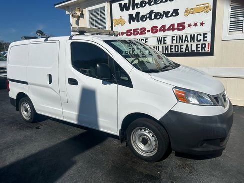 Used 2015 Nissan NV200 S w/ Cruise Control Package image 2