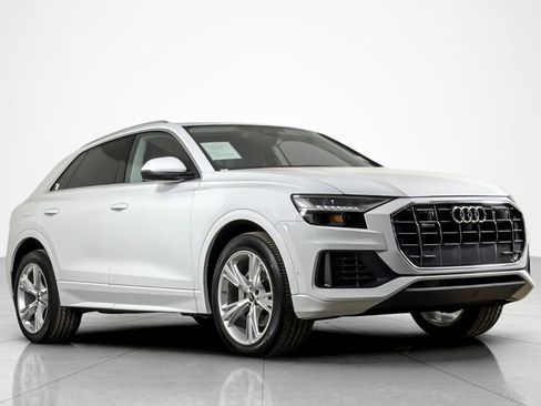 Used 2023 Audi Q8 Premium Plus w/ Premium Plus Package AWD/4WD image 7