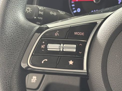 Used 2023 Kia Forte LXS FWD image 8