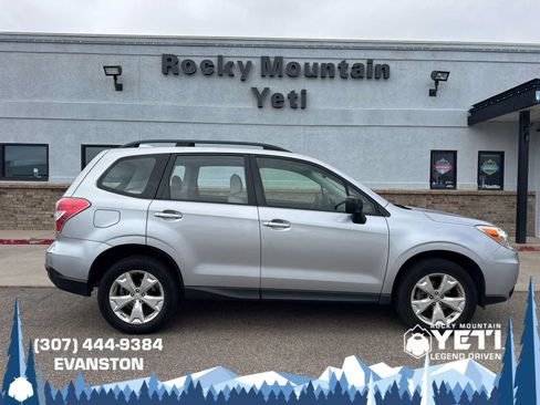 Used 2016 Subaru Forester 2.5i w/ Alloy Wheel Package AWD/4WD image 2