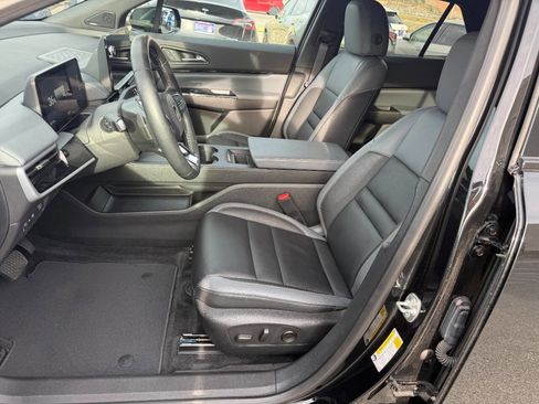 Used 2024 Honda Prologue Touring image 3
