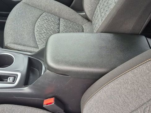 Used 2024 Chevrolet Equinox LT FWD image 20