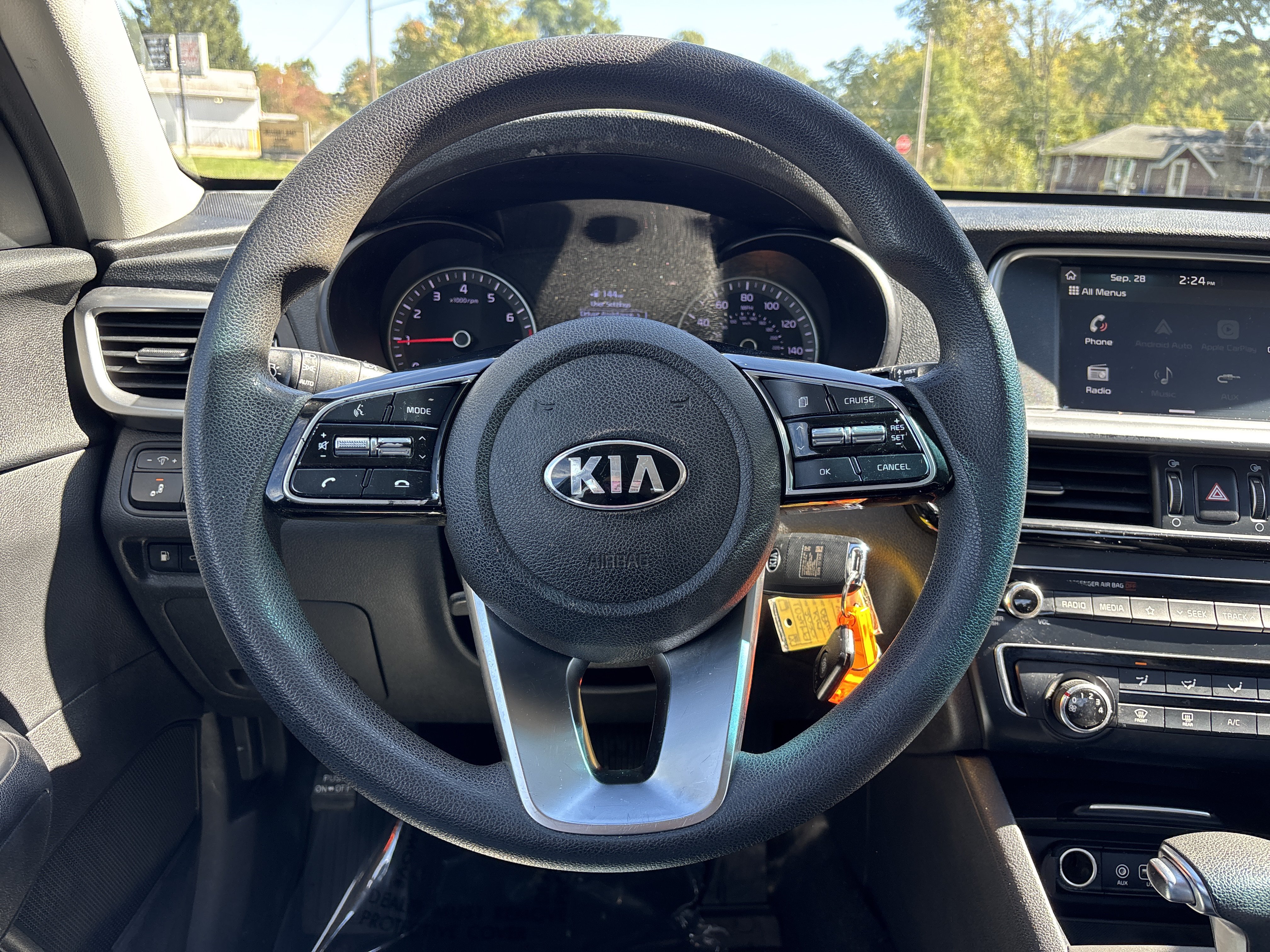 Used 2020 Kia Optima LX FWD image 25