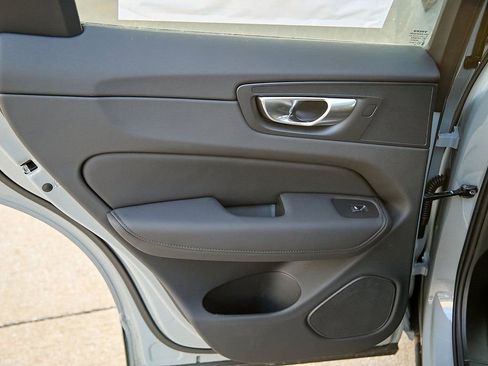 New 2026 Volvo XC60 T8 Plus w/ Protection Package Premier image 18