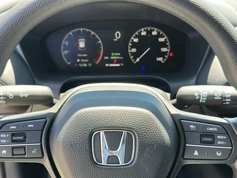 Used 2026 Honda HR-V LX image 11