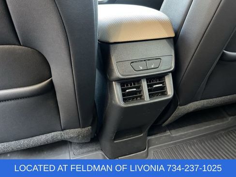 Used 2026 Chevrolet Equinox ACTIV w/ Convenience Package III AWD/4WD image 21