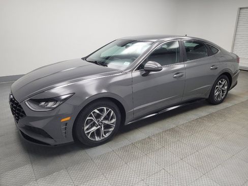 Used 2023 Hyundai Sonata SEL image 2
