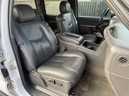 Used 2007 Chevrolet Silverado 2500 LT w/ Heavy-Duty Power Package image 25