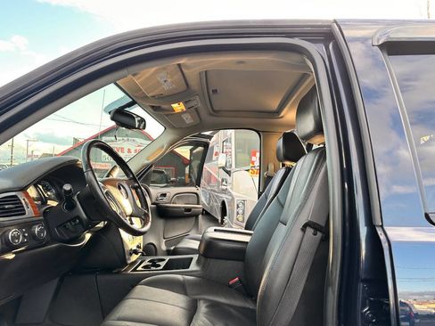 Used 2008 GMC Sierra 1500 SLT w/ Z71 Off-Road Package image 62