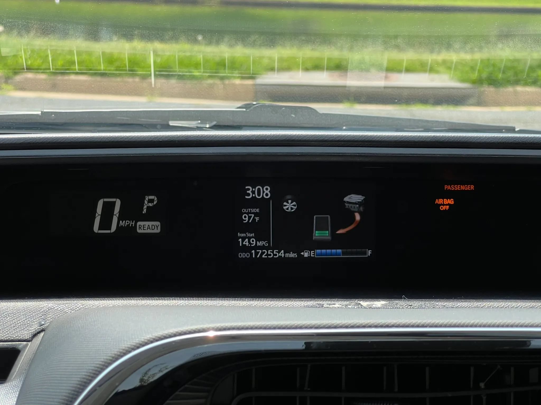 Used 2018 Toyota Prius C Two FWD image 23