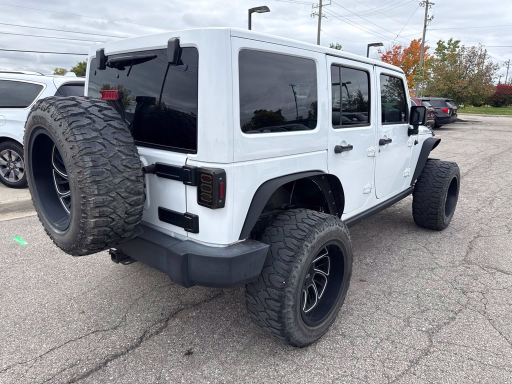 Used 2018 Jeep Wrangler Unlimited Rubicon w/ Cold Weather Group AWD/4WD image 5