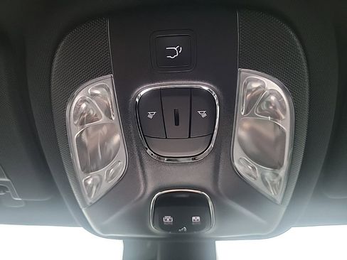 New 2026 Jeep Compass Limited w/ Sun, Sound & Navigation Group image 17