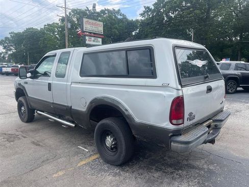 Used 2003 Ford F250 XL AWD/4WD image 7
