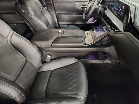 Used 2026 INFINITI QX80 Autograph w/ Premium Cargo Package AWD/4WD image 3