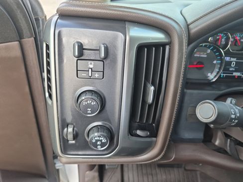 Used 2019 Chevrolet Silverado 3500 LTZ w/ Duramax Plus Package AWD/4WD image 27