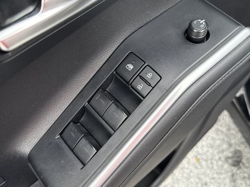 Certified 2025 Toyota Highlander XSE AWD/4WD image 17