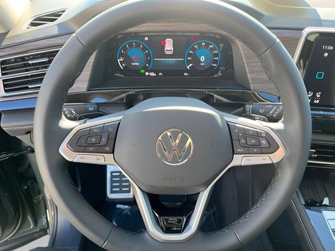 New 2026 Volkswagen Atlas SEL Premium R-Line AWD/4WD image 13