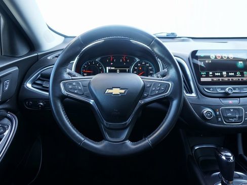 Used 2016 Chevrolet Malibu LT image 13