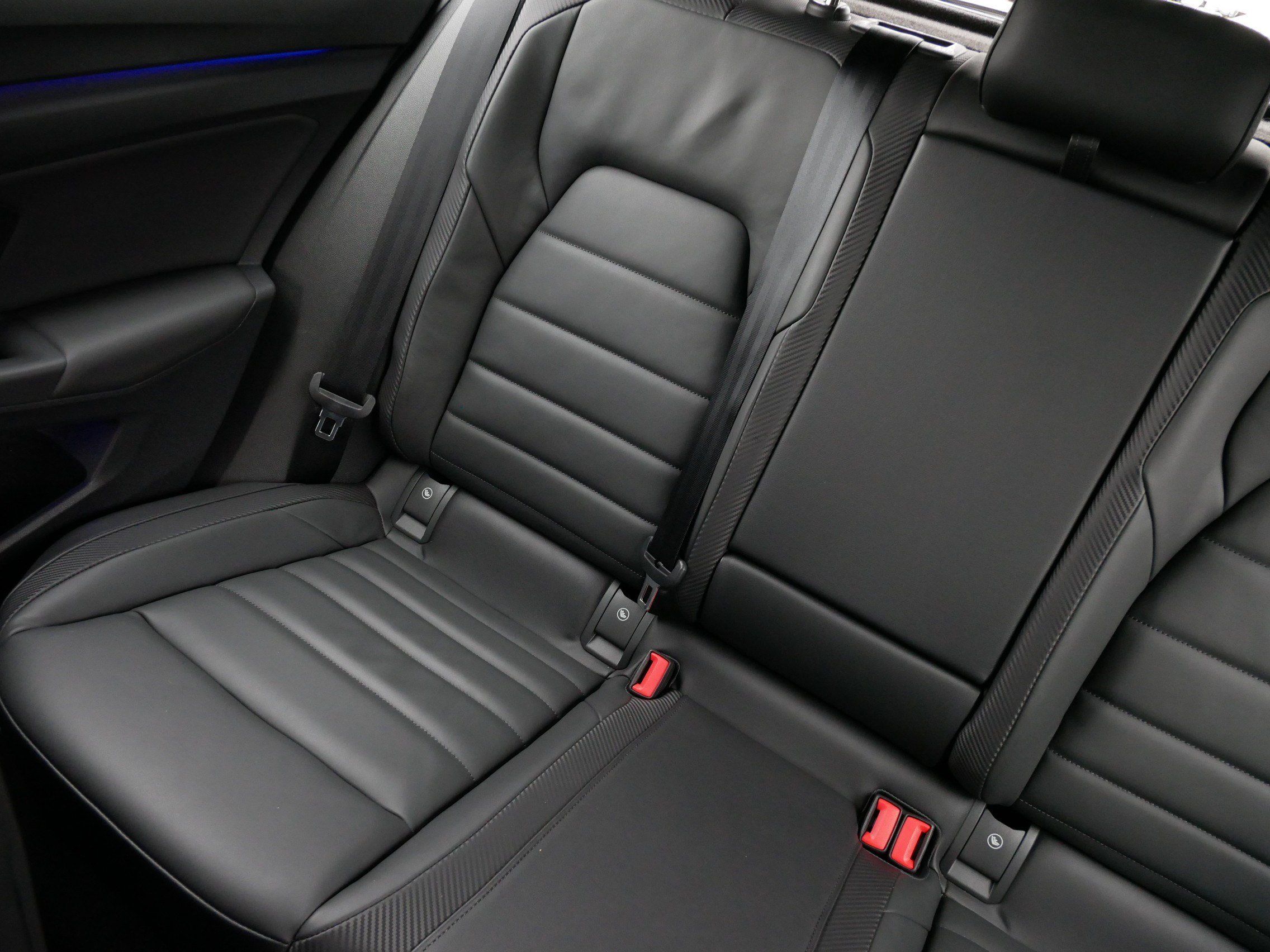 Certified 2022 Volkswagen Golf R AWD/4WD image 12