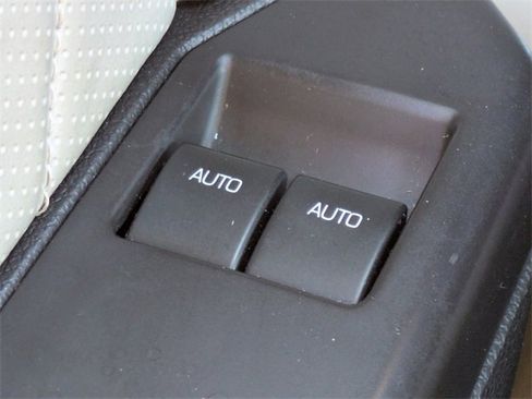 Used 2011 Ford Mustang Premium w/ Electronics Pkg image 21