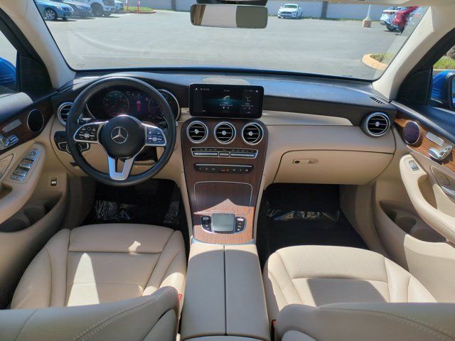 Used 2022 Mercedes-Benz GLC 300 image 24