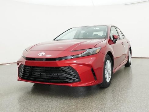 New 2026 Toyota Camry LE FWD image 32