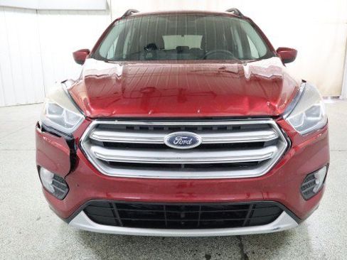 Used 2017 Ford Escape SE w/ Equipment Group 201A FWD image 7