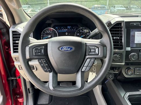Used 2021 Ford F250 XLT w/ XLT Premium Package AWD/4WD image 18